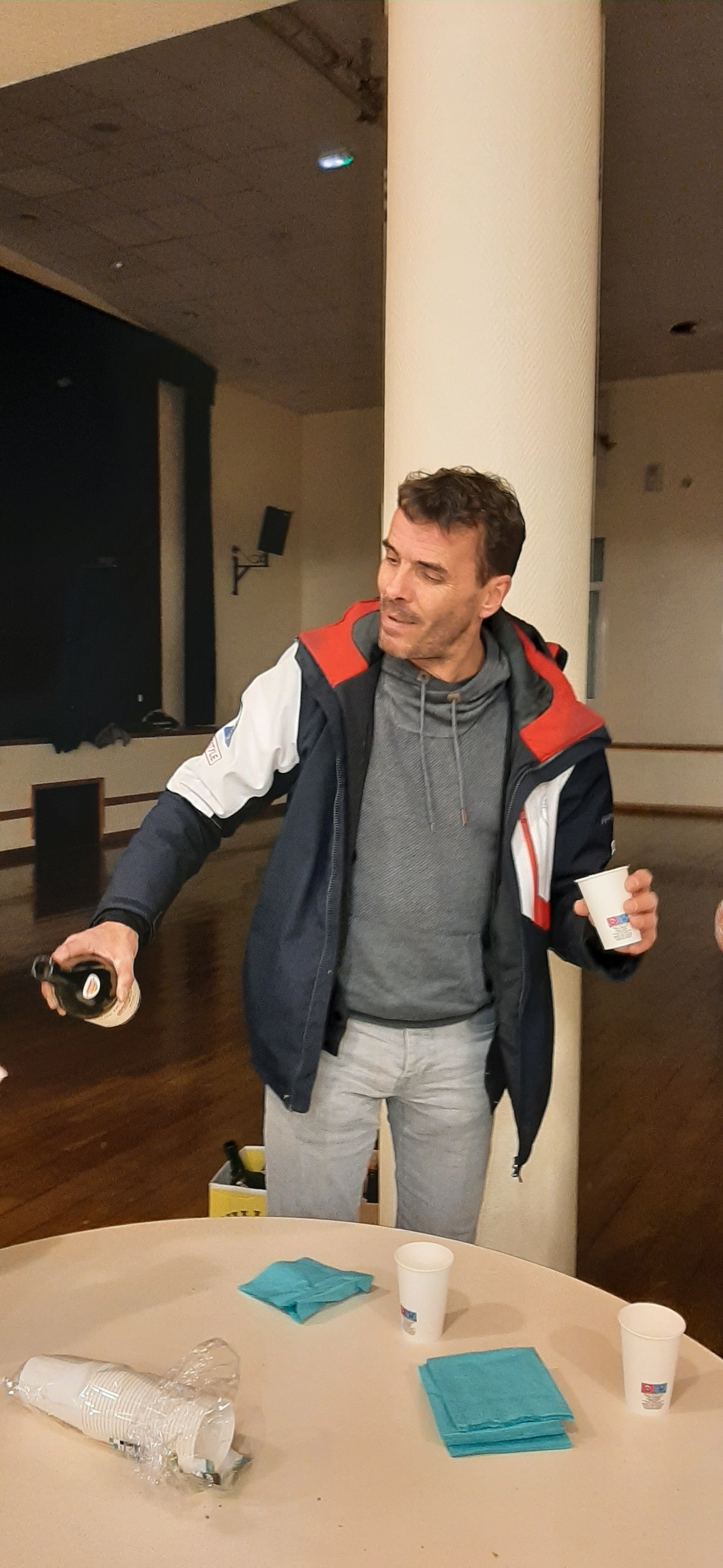 le ,cidre qui  accompagne la galette servi par le chef !